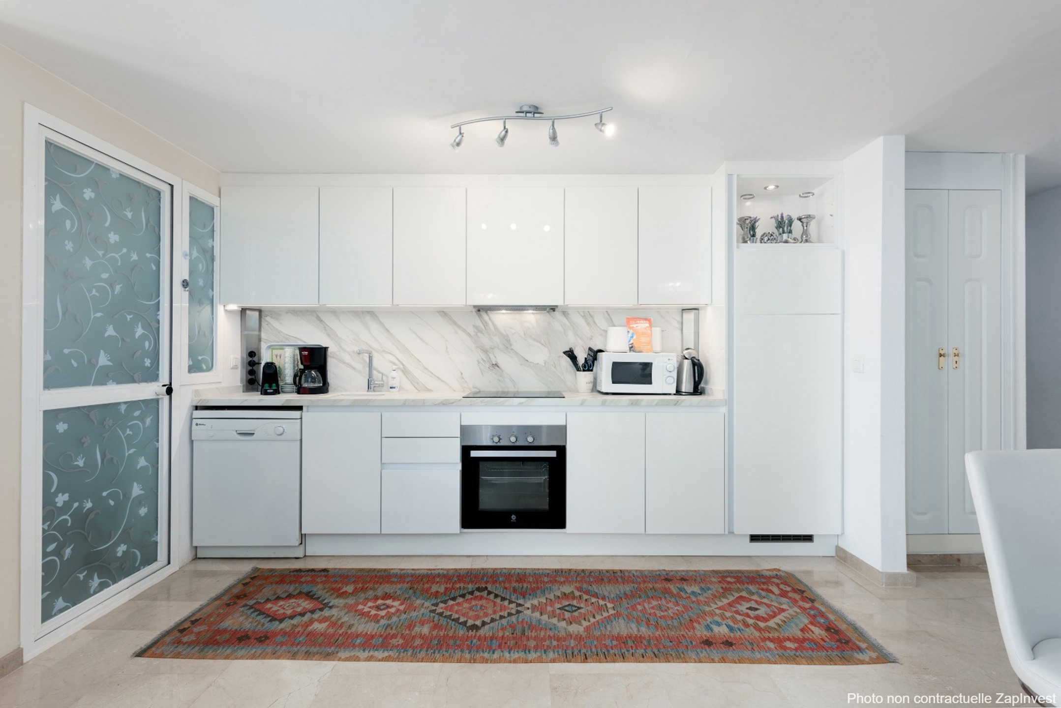 Magnifique appartement au Port de la Duquesa avec des vues splendides sur le port et la mer, Espagne