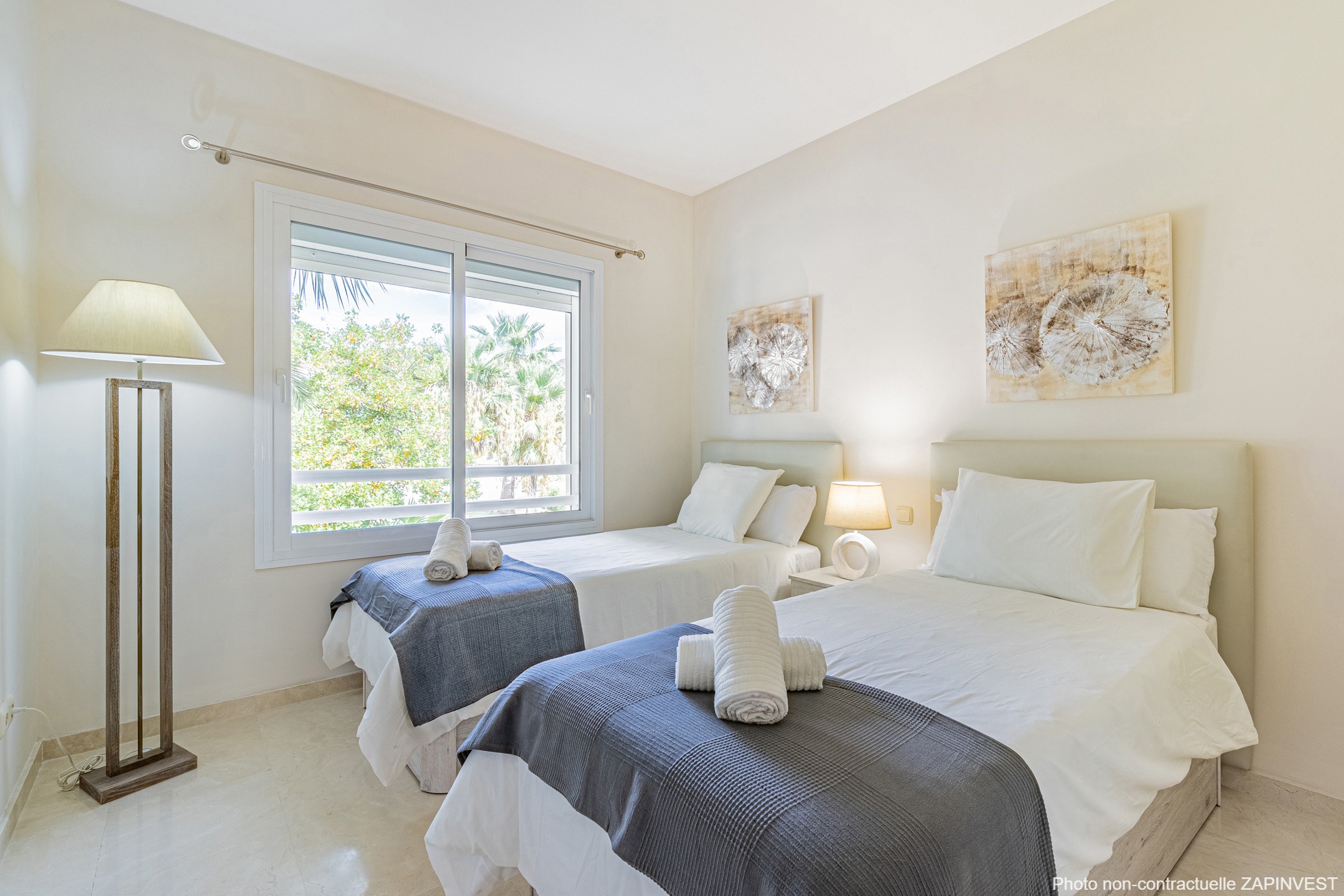 Appartement à Estepona avec des vues sur un magnifique parc et proche du seul et unique lagoon de la région, Espagne