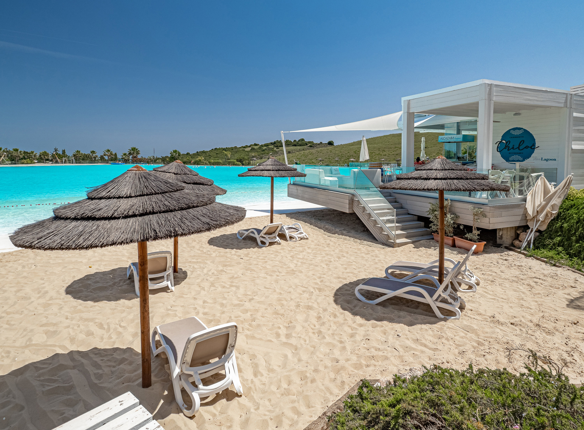 Rez-de-chaussée contemporain avec jardin et vues nature, à deux pas du Crystal Lagoon à Casares Costa, Espagne